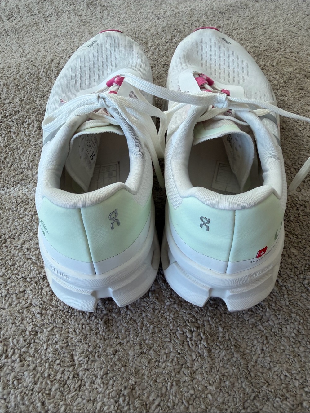 On Running CloudTec Women’s Shoes Size US 8.5 White Pink - Picture 2 of 7